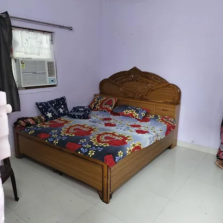 Shri Krishna Kunj Homestay Vrindavan Room photo
