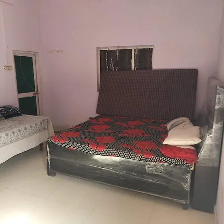 Shri Krishna Kunj Homestay Vrindavan Exterior photo