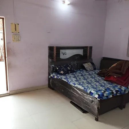 Shri Krishna Kunj Homestay Vrindavan Exterior photo