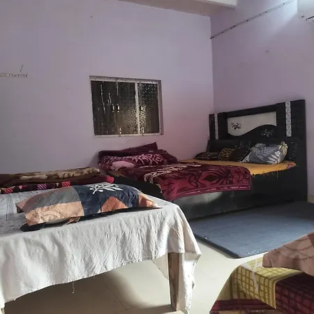 Shri Krishna Kunj Homestay Vrindavan Exterior photo