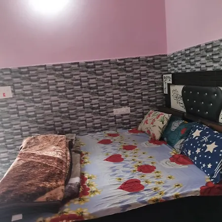 Shri Krishna Kunj Homestay Vrindavan Exterior photo