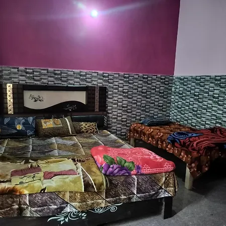 Shri Krishna Kunj Homestay Vrindavan Room photo