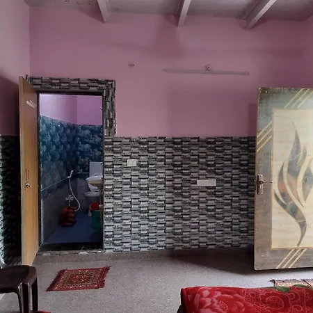 Shri Krishna Kunj Homestay Vrindavan Exterior photo