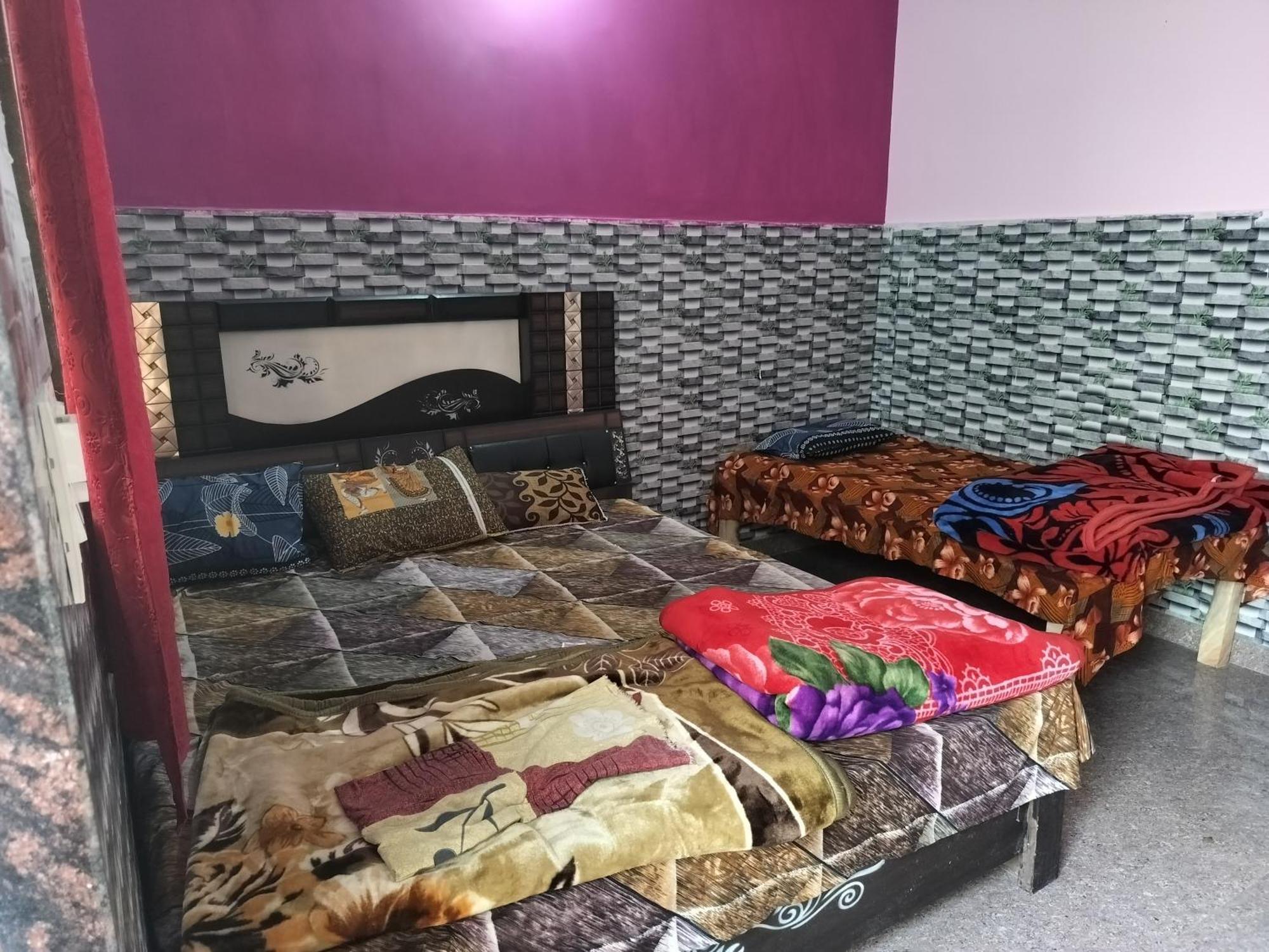Shri Krishna Kunj Homestay Vrindavan